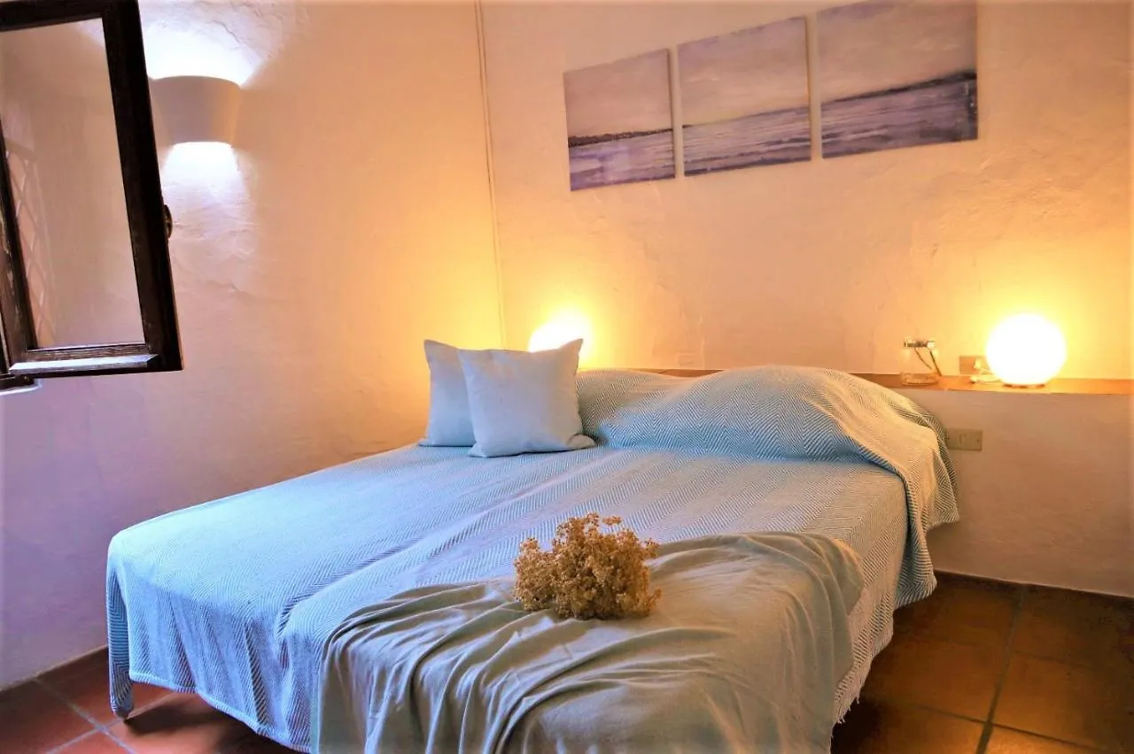Holiday home Casa Le Farfalle Capo Coda Cavallo Italy